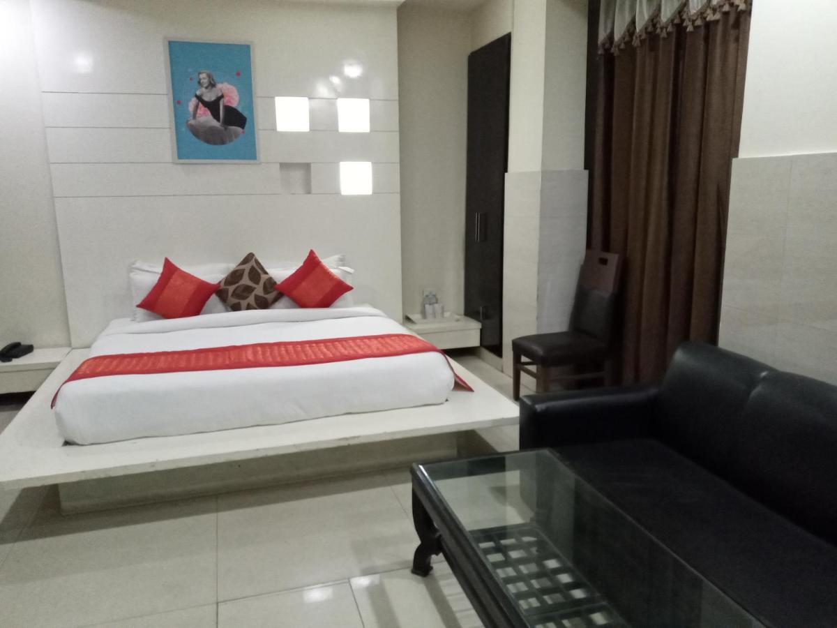 Hotel Vivah Residency Nowe Delhi Zewnętrze zdjęcie