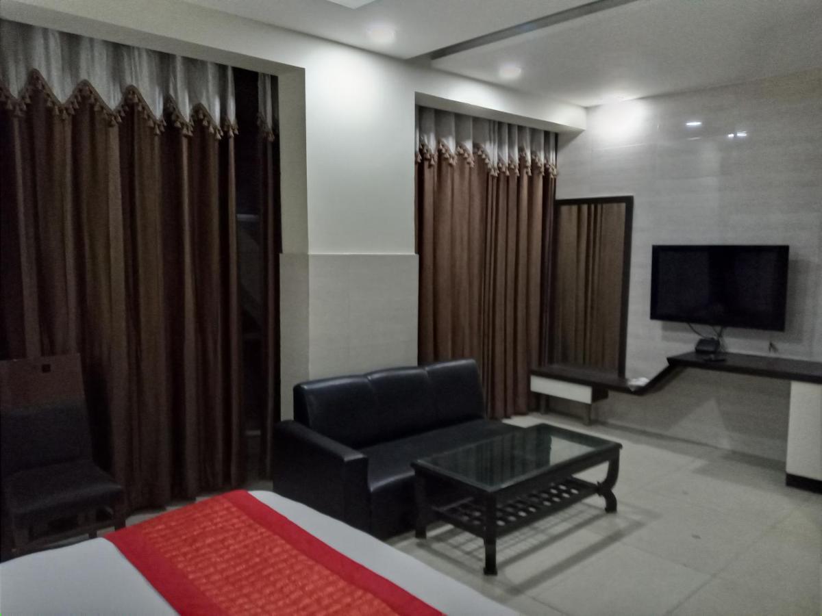 Hotel Vivah Residency Nowe Delhi Zewnętrze zdjęcie